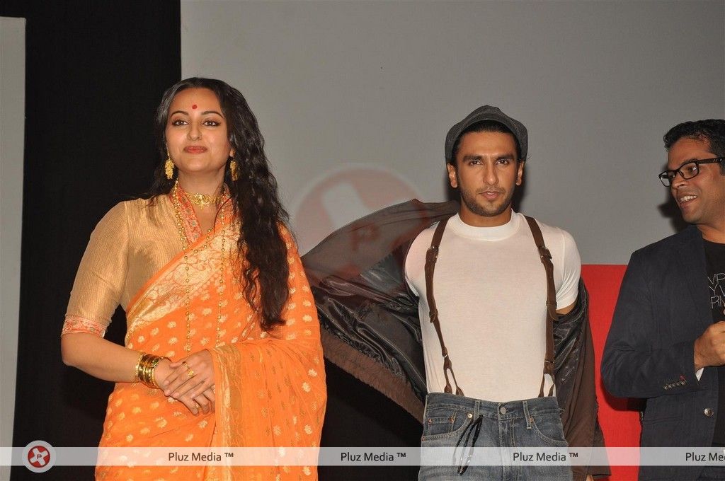 Ranveer and Sonakshi at launch of movie 'Lootera' - Pictures | Picture 127088